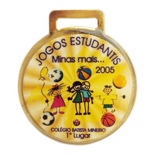 Medalha Resinada Personalizada em Metal 35x35mm com Fita de Cetim-C6